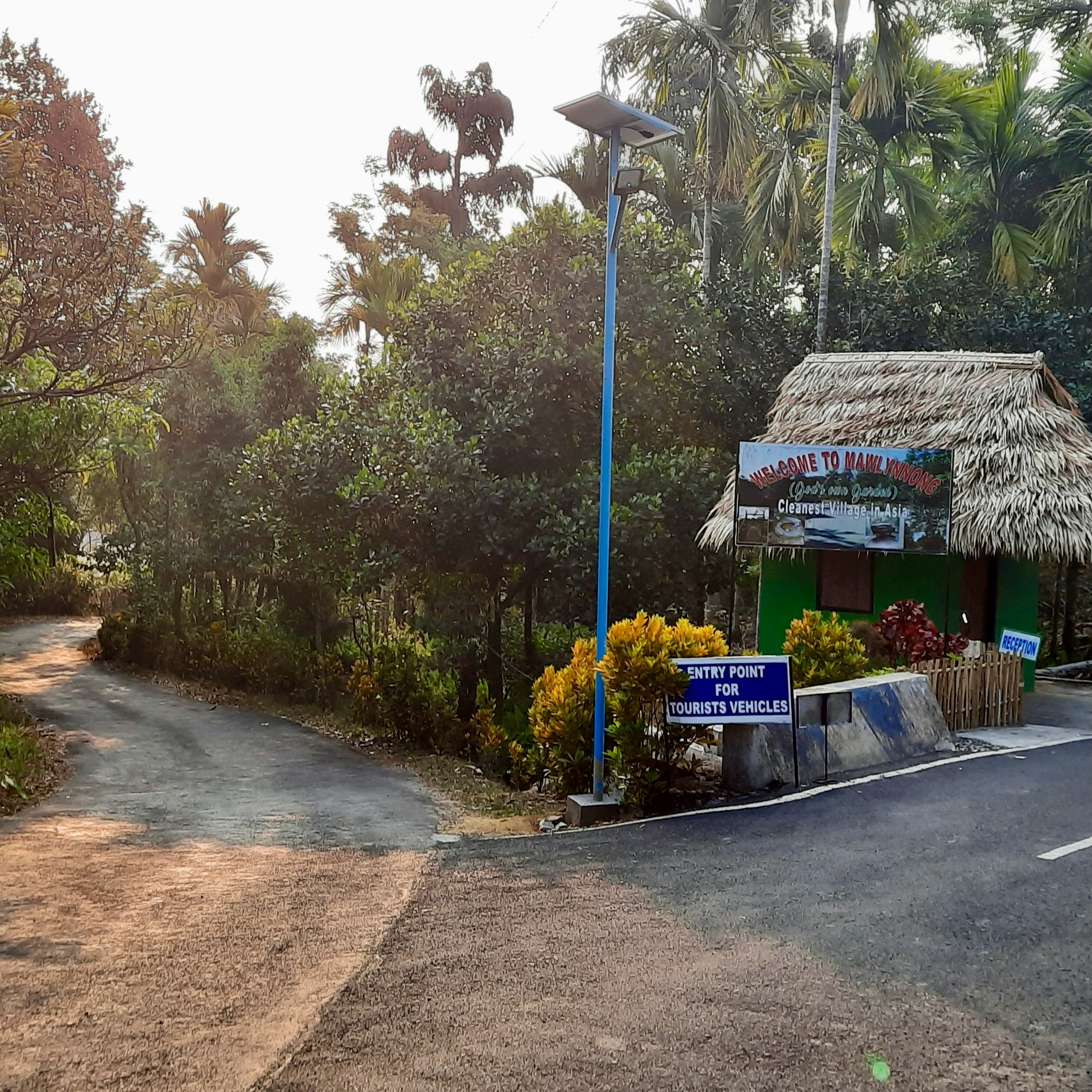 Mawlynnong village